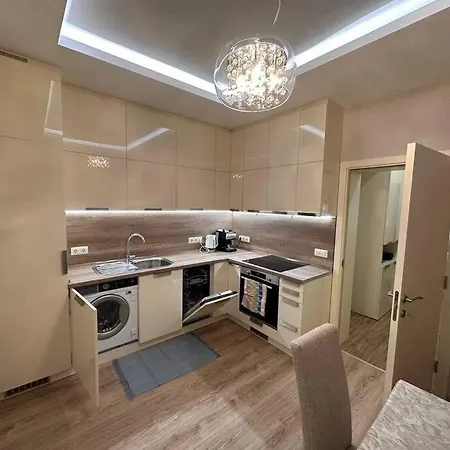 Cappuccino Brilliant Apartment *